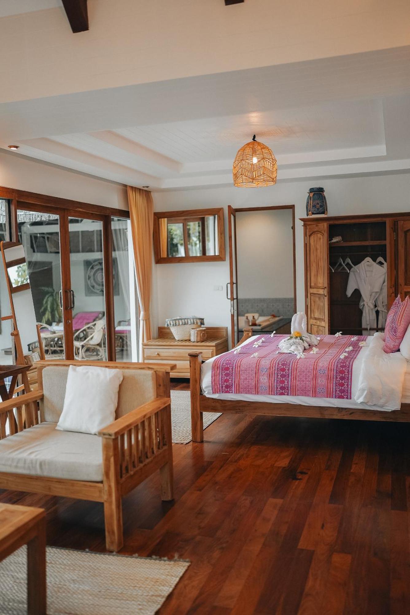 Soul Villas - Beachfront Private Pool Villas, Phuket Nature Retreat Cape Panwa Екстер'єр фото