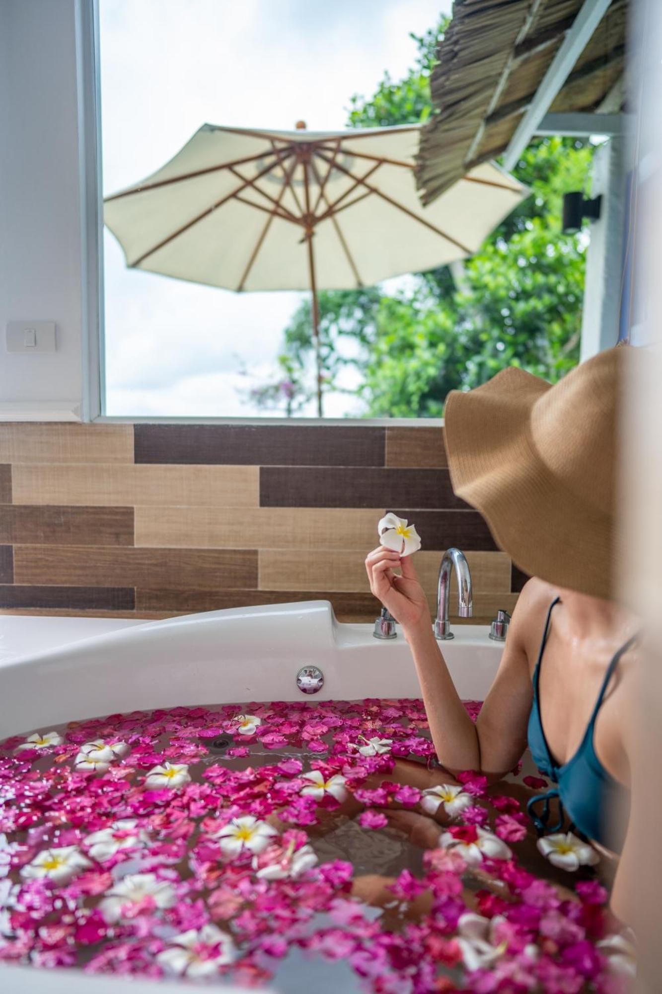 Soul Villas - Beachfront Private Pool Villas, Phuket Nature Retreat Cape Panwa Екстер'єр фото