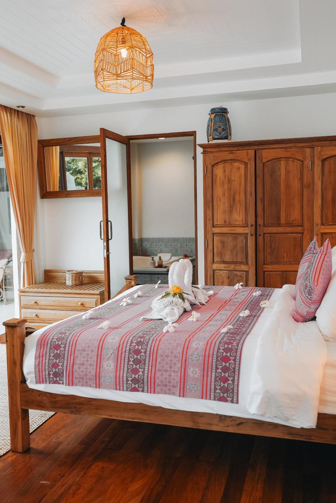 Soul Villas - Beachfront Private Pool Villas, Phuket Nature Retreat Cape Panwa Екстер'єр фото